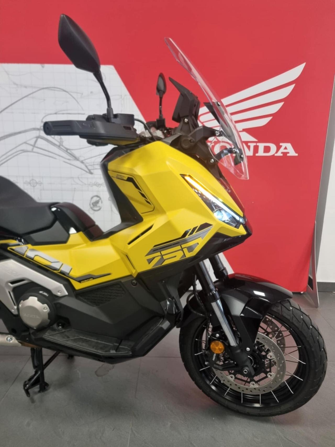 HONDA X-ADV 750 - 2025 - 1957 km