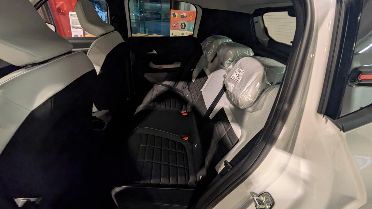Citroen C3 Turbo 100 MAX km 0