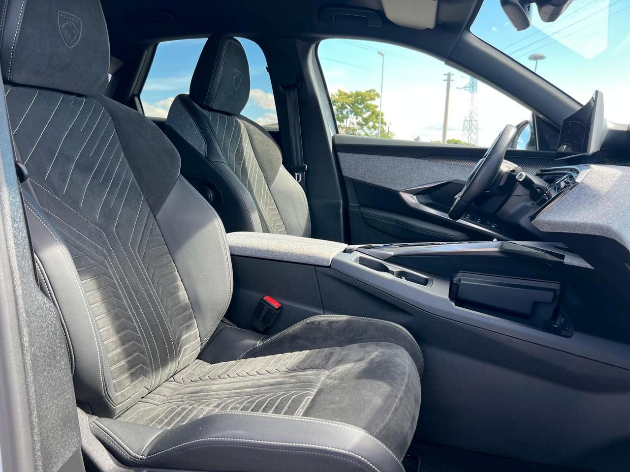 Peugeot 3008 Hybrid 136 e-DCS6 GT