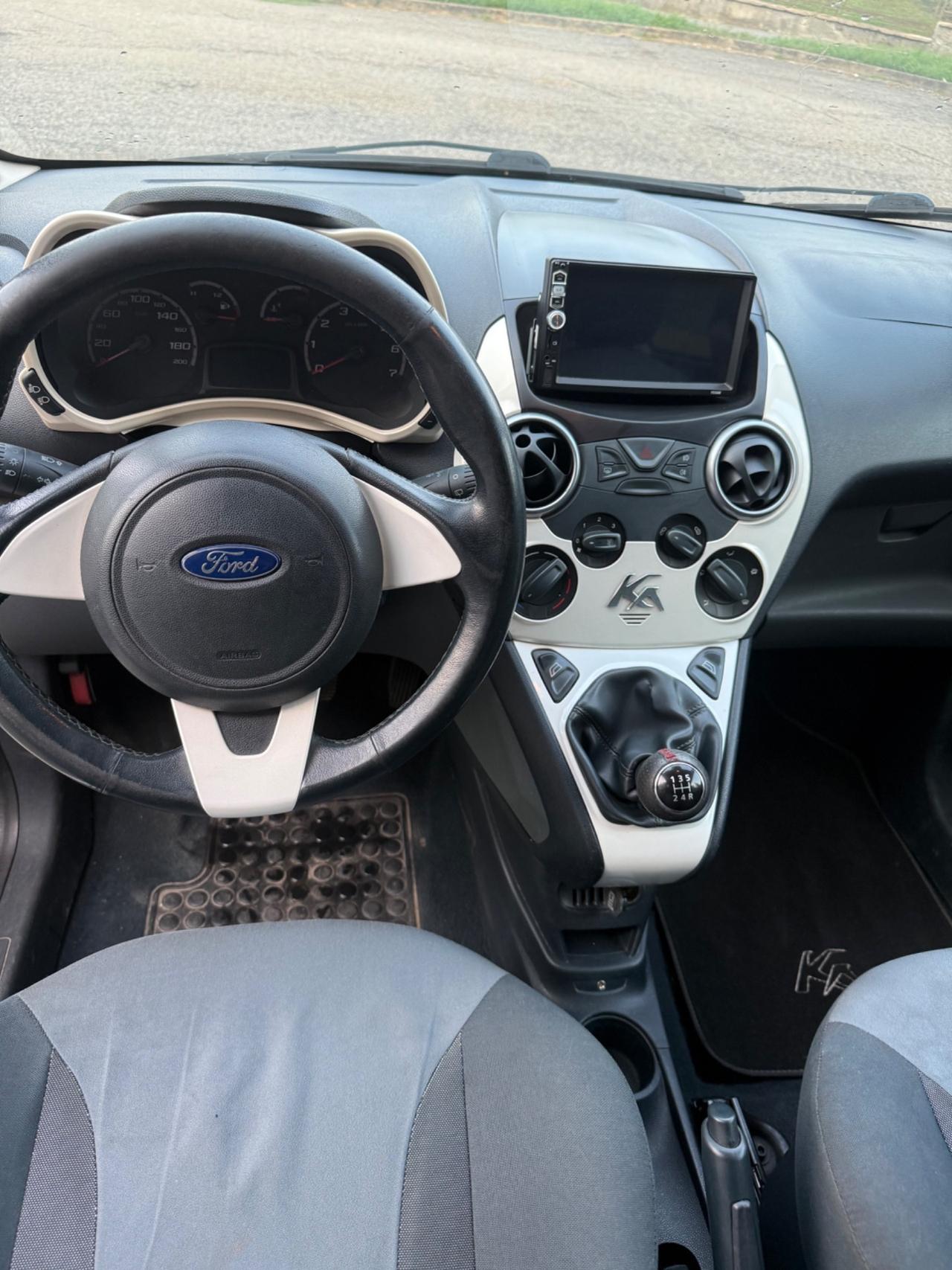 Ford Ka 1.3 TDCi 75CV Titanium cDPF