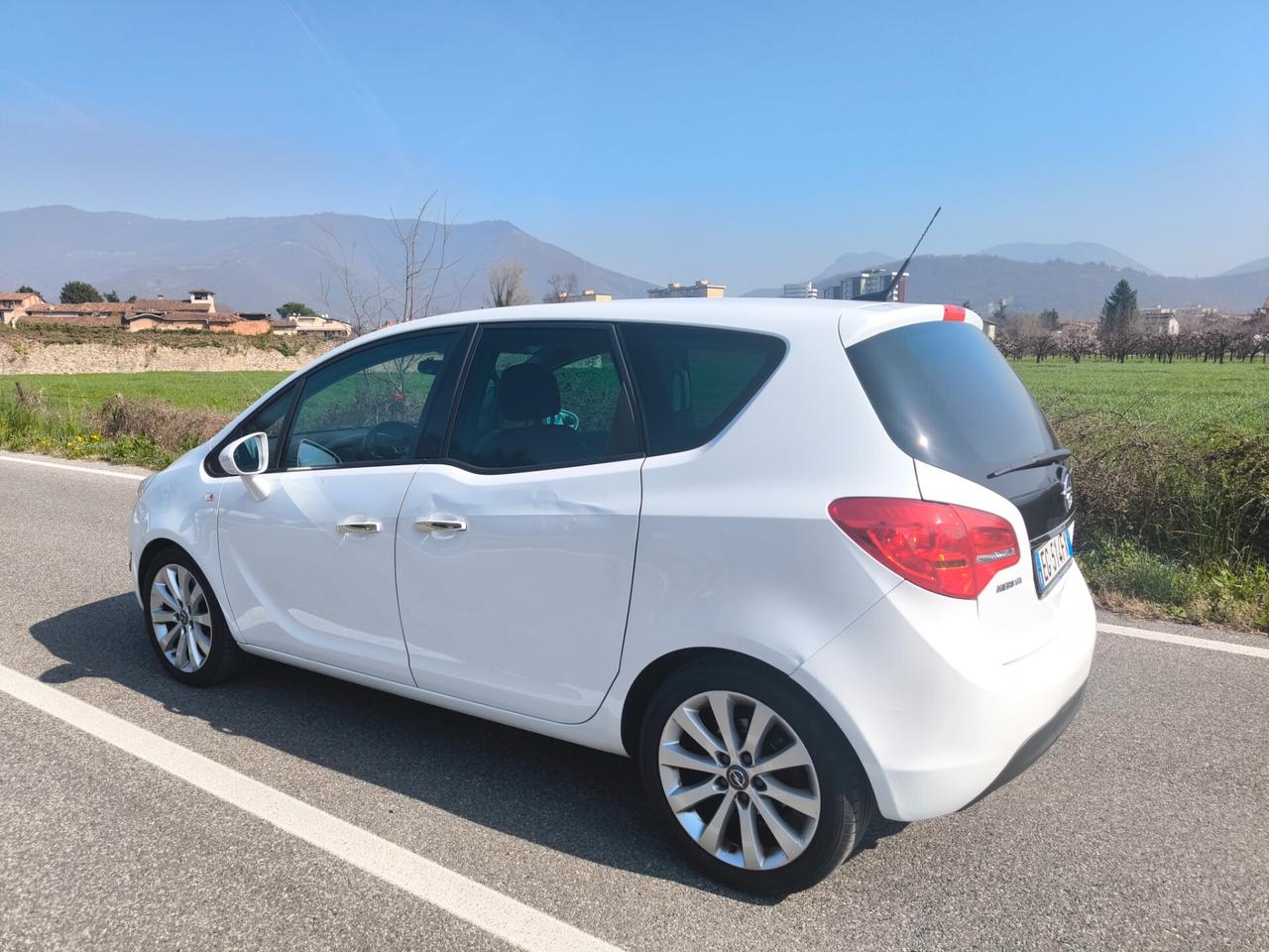 OPEL MERIVA 1,6 CDTI- CAMBIO AUTOMATICO- KM120000