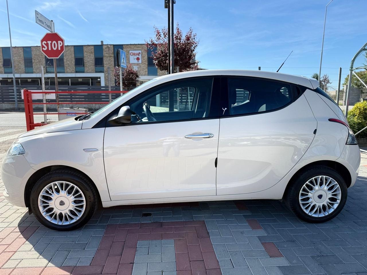 Lancia Ypsilon 1.2 69 CV UNICO PROPRIEARIO