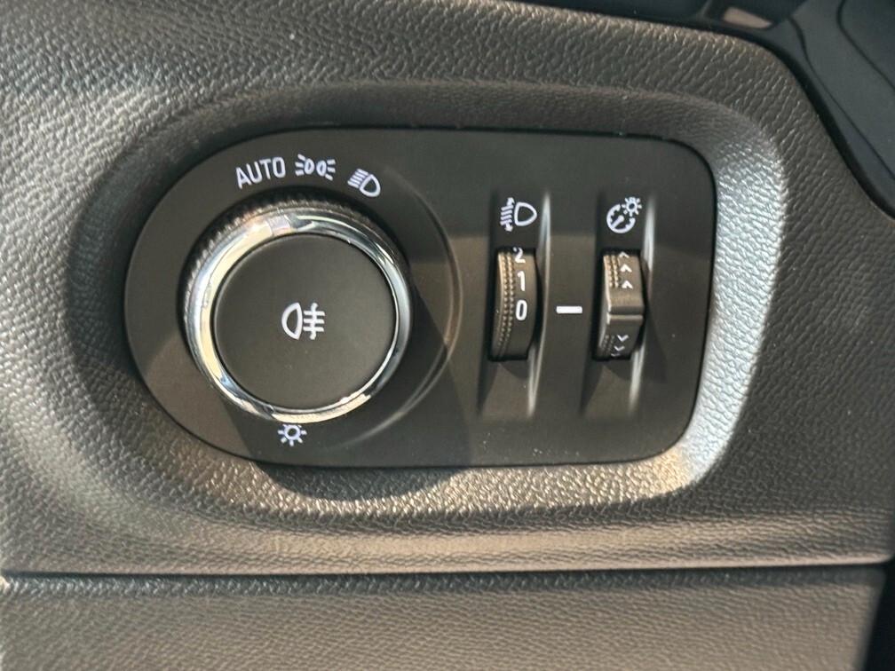 Opel Corsa 1.2 GS 75cv Led App Conn Black 16" Neopat