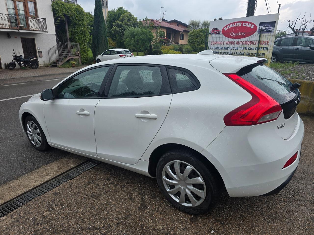 Volvo V40 D2