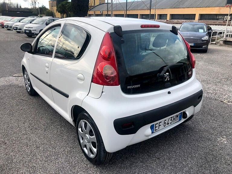 Peugeot 107 1.0 68CV 5p. Plaisir