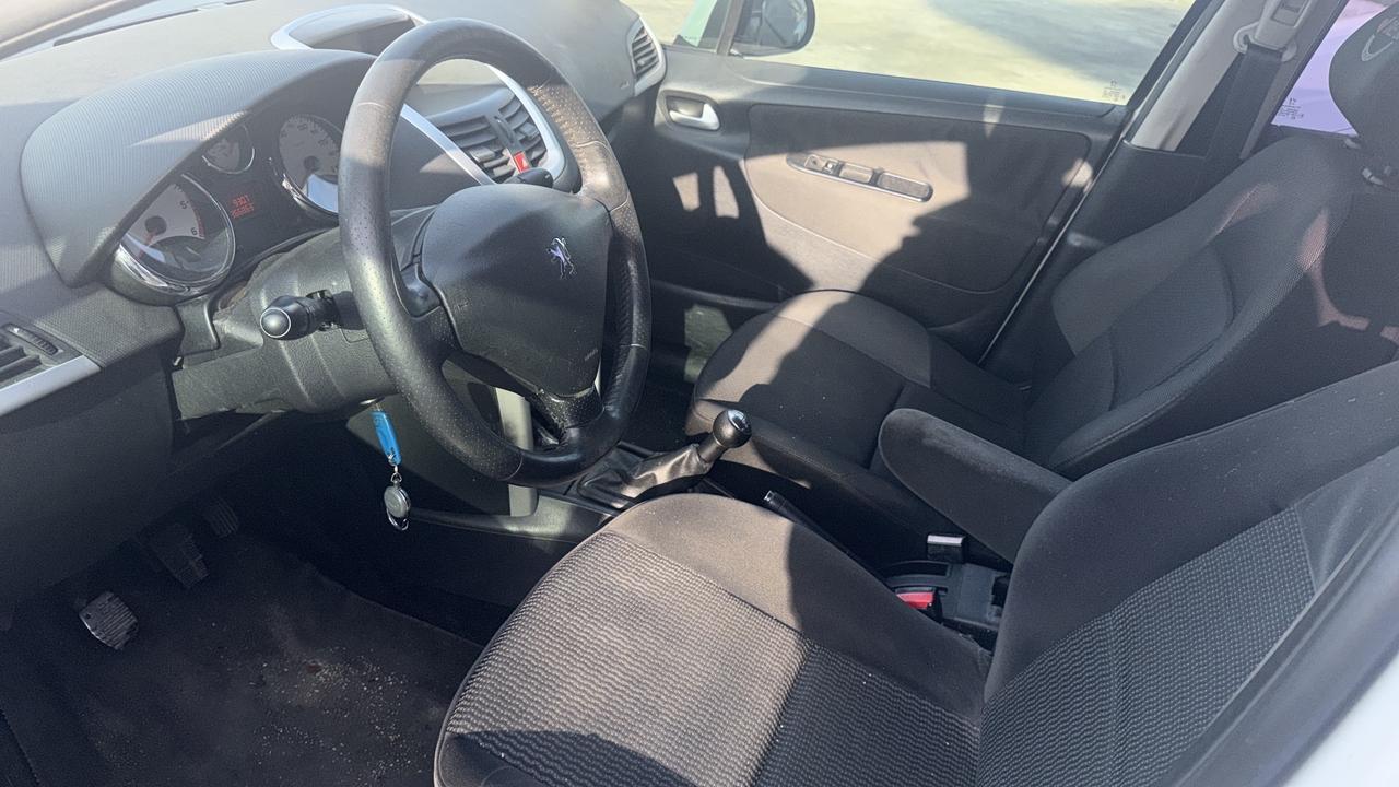 Peugeot 207 1.4 HDi 70CV 5p. Energie