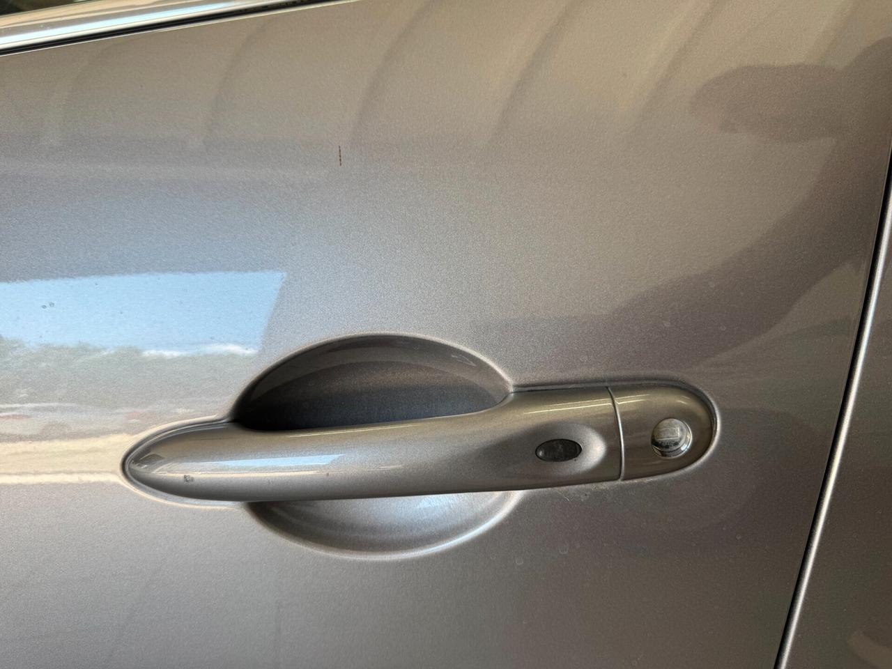 Renault Clio 1.5 dCi 2015 Costume National OK NEOPATENTATI