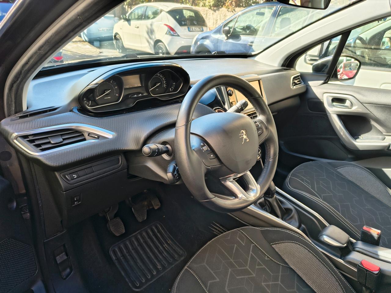 Peugeot 2008 BlueHDi 100 Black Matt 8V SENZA CATENINO