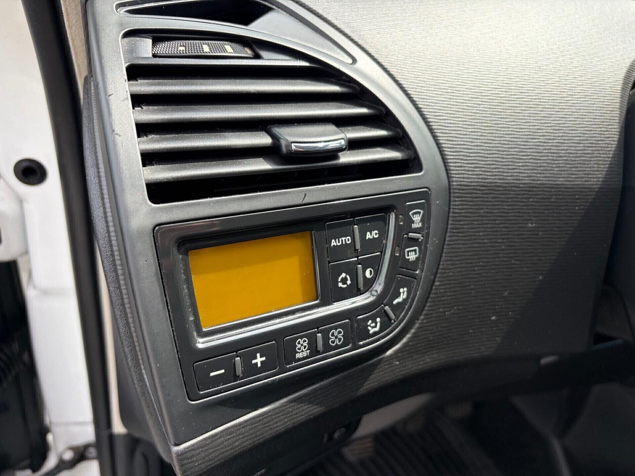 Citroen C4 Picasso 1.6 diesel Exclusive 2013 ok neop