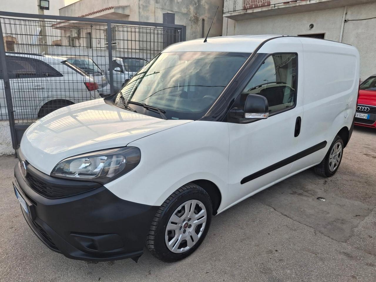 Fiat Doblo Doblò 1.6 MJT 105CV PL-TN Cargo Maxi Lamierato SX 3 posti