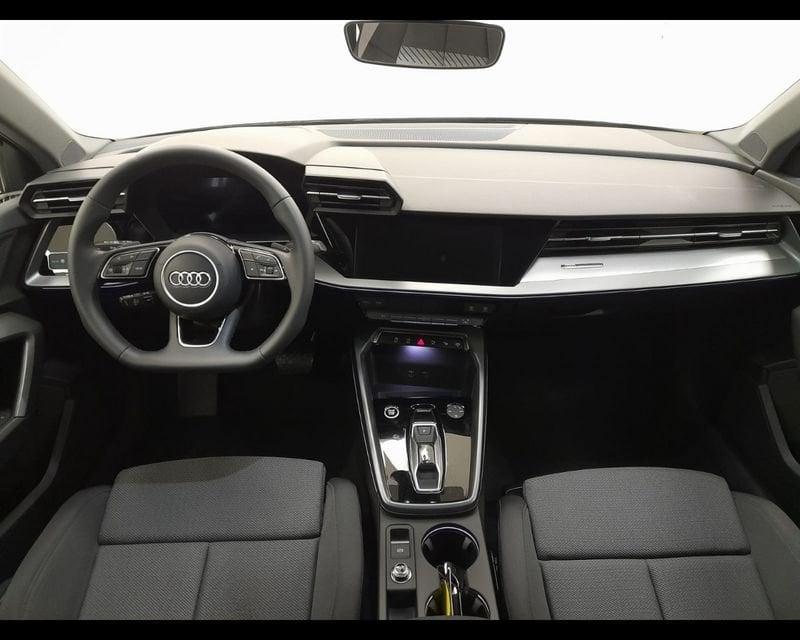 Audi A3 IV Sportback 1.5 tfsi mhev Business Advanced 150cv s-tronic