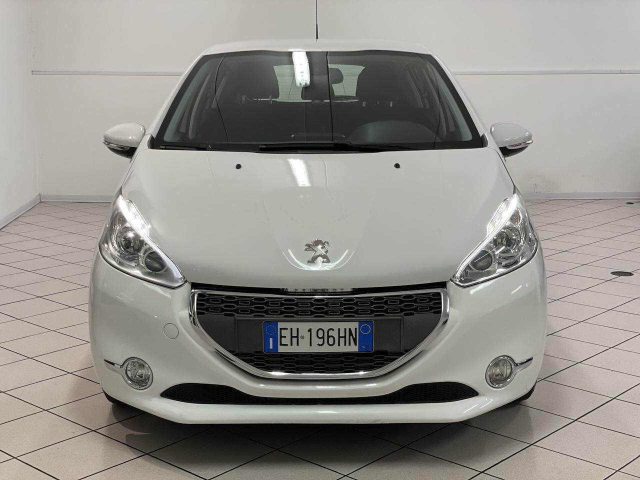 Peugeot 208 1.6 e-HDi 92 CV S&s 5 porte Allure