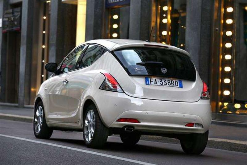 Lancia Ypsilon 5 Porte 1.0 FireFly Hybrid Gold
