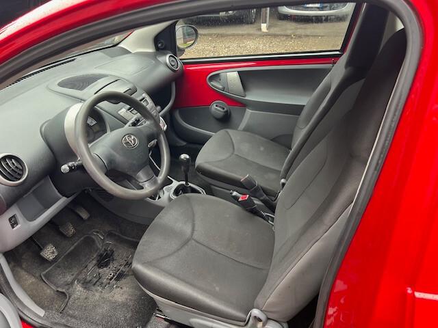 Toyota Aygo 1.0 12V VVT-i 3 porte Now Connect