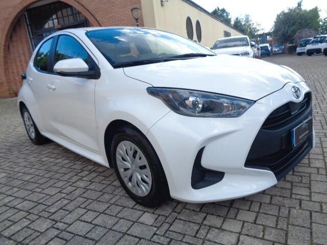 Toyota Yaris 1.5 Hybrid 5 porte Active NESSUN VINCOLO DI FINANZIAMENTO