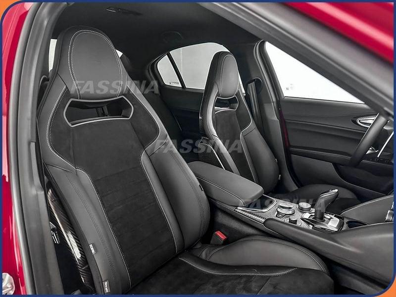 Alfa Romeo Giulia 2.9 T V6 AT8 Quadrifoglio *Scarico Akrapovic + Sedili Carbonio*