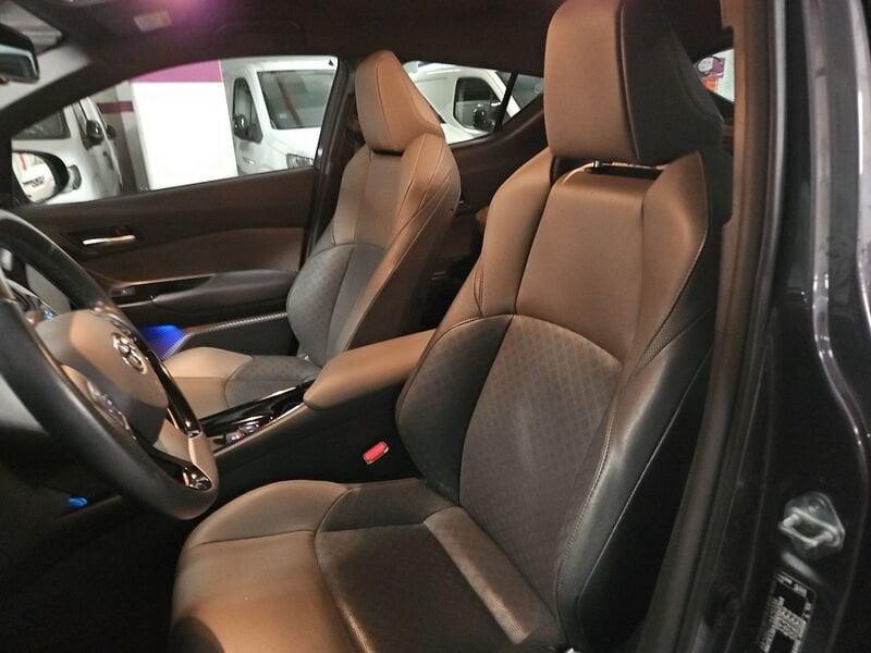 Toyota C-HR 2.0 Hybrid E-CVT Lounge