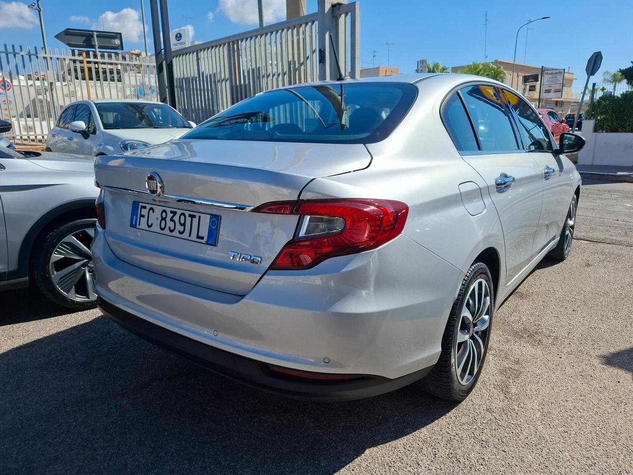 Fiat Tipo 1.6 Mjt 4 porte Lounge