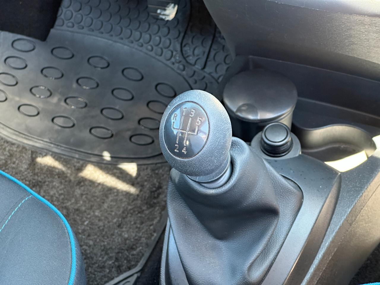 RENAULT Twingo 1.2 16V Live