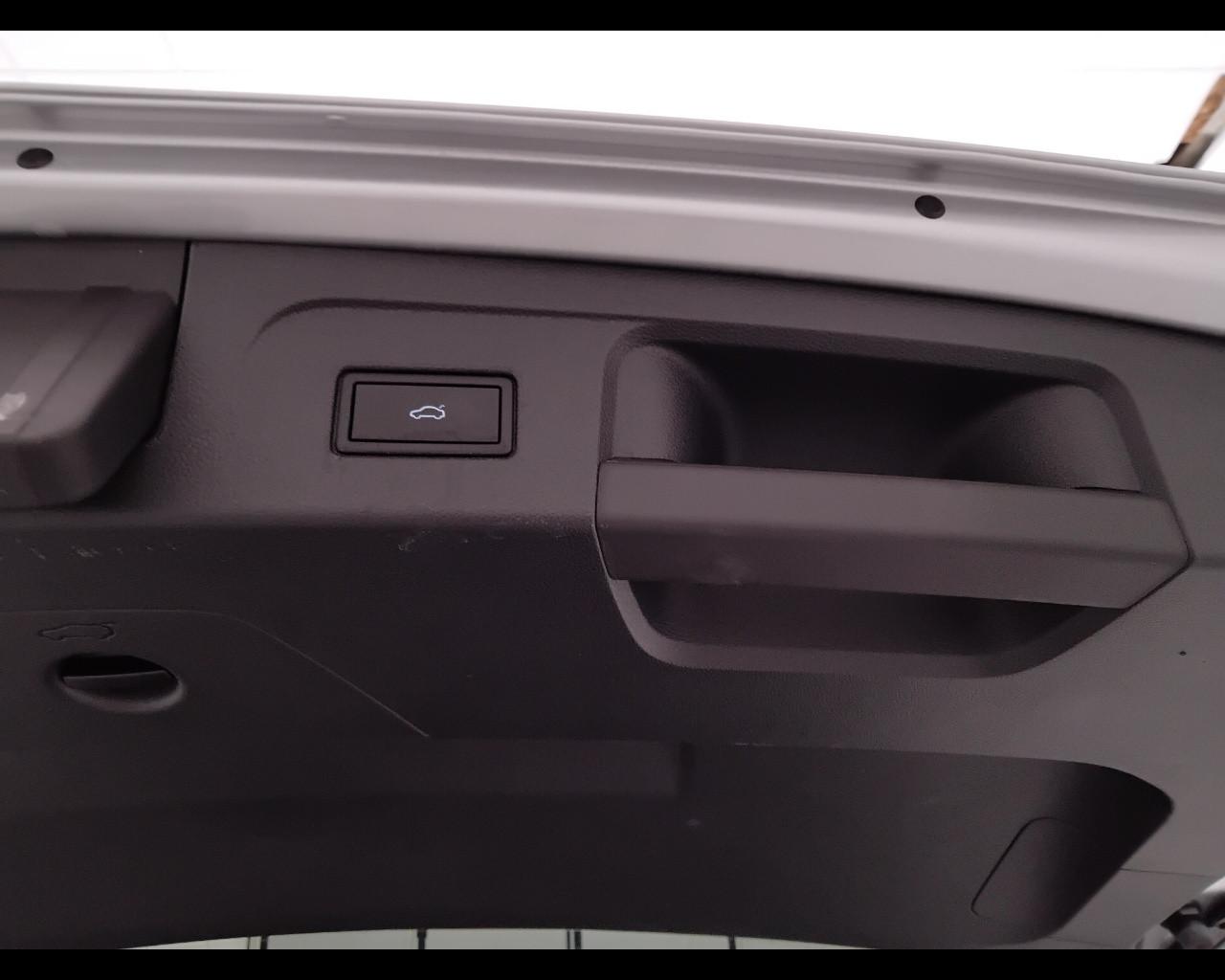 VOLKSWAGEN Touran III 2015 - Touran 2.0 tdi Executive dsg