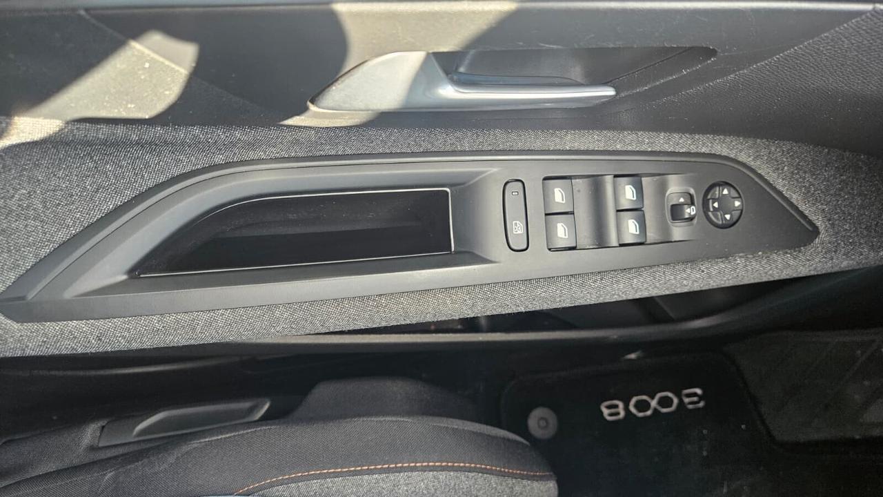 Peugeot 3008 BlueHDi 130 S&S Allure