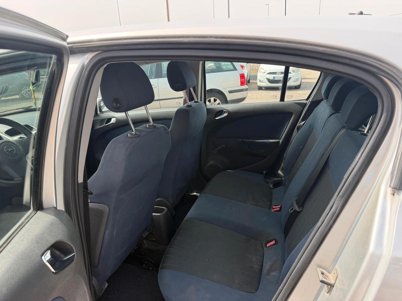 Opel Corsa 1.2 5 porte Easytronic Enjoy