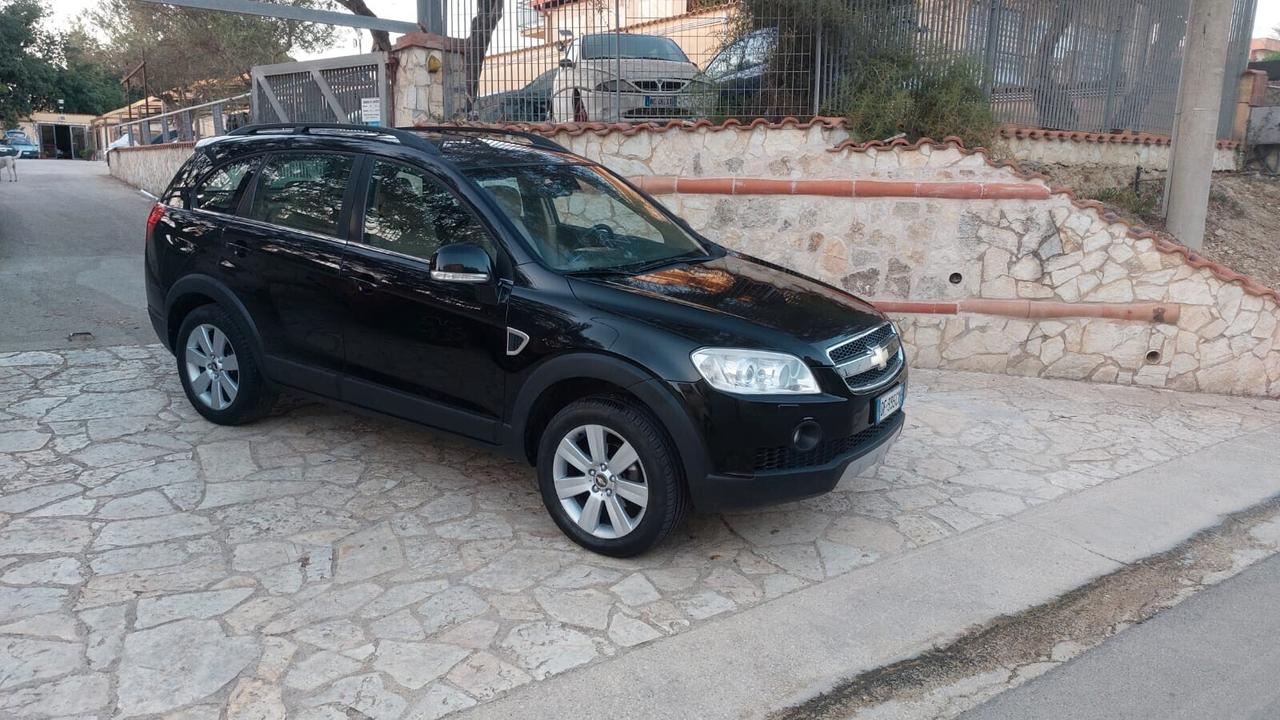 CHEVROLET CAPTIVA LT 2.0 D. 4X4 7 POSTI PREZZO TRATTABILE