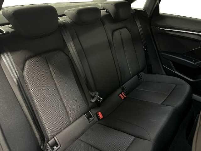 Audi A3 Sedan 30 TDI S tronic S line edition