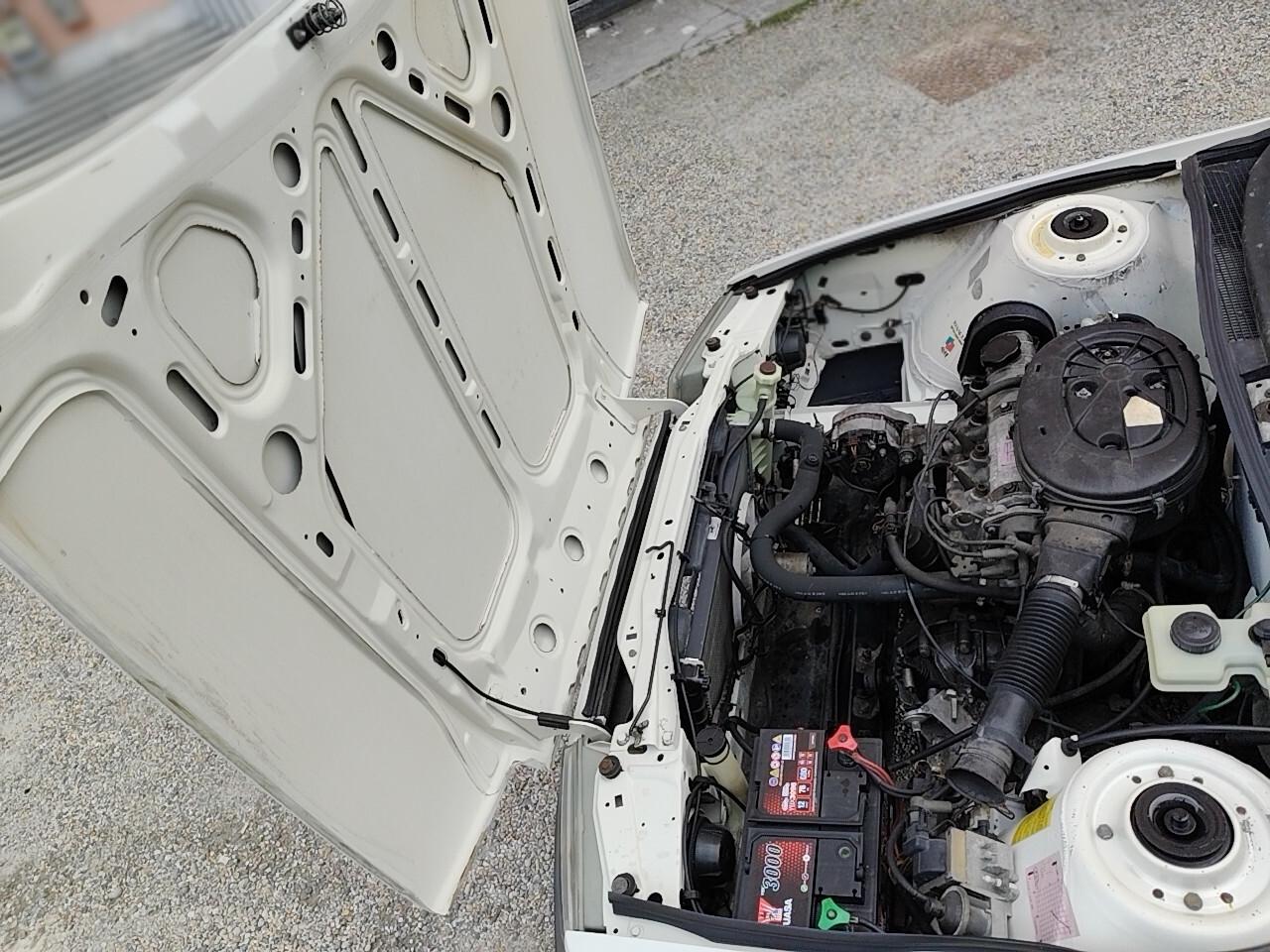 Renault 21 Nevada 1.7 GTS + gancio traino