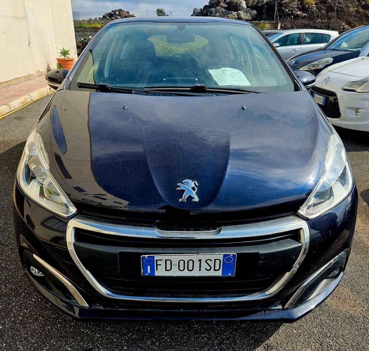 Peugeot 208 PureTech 82 5 porte Allure