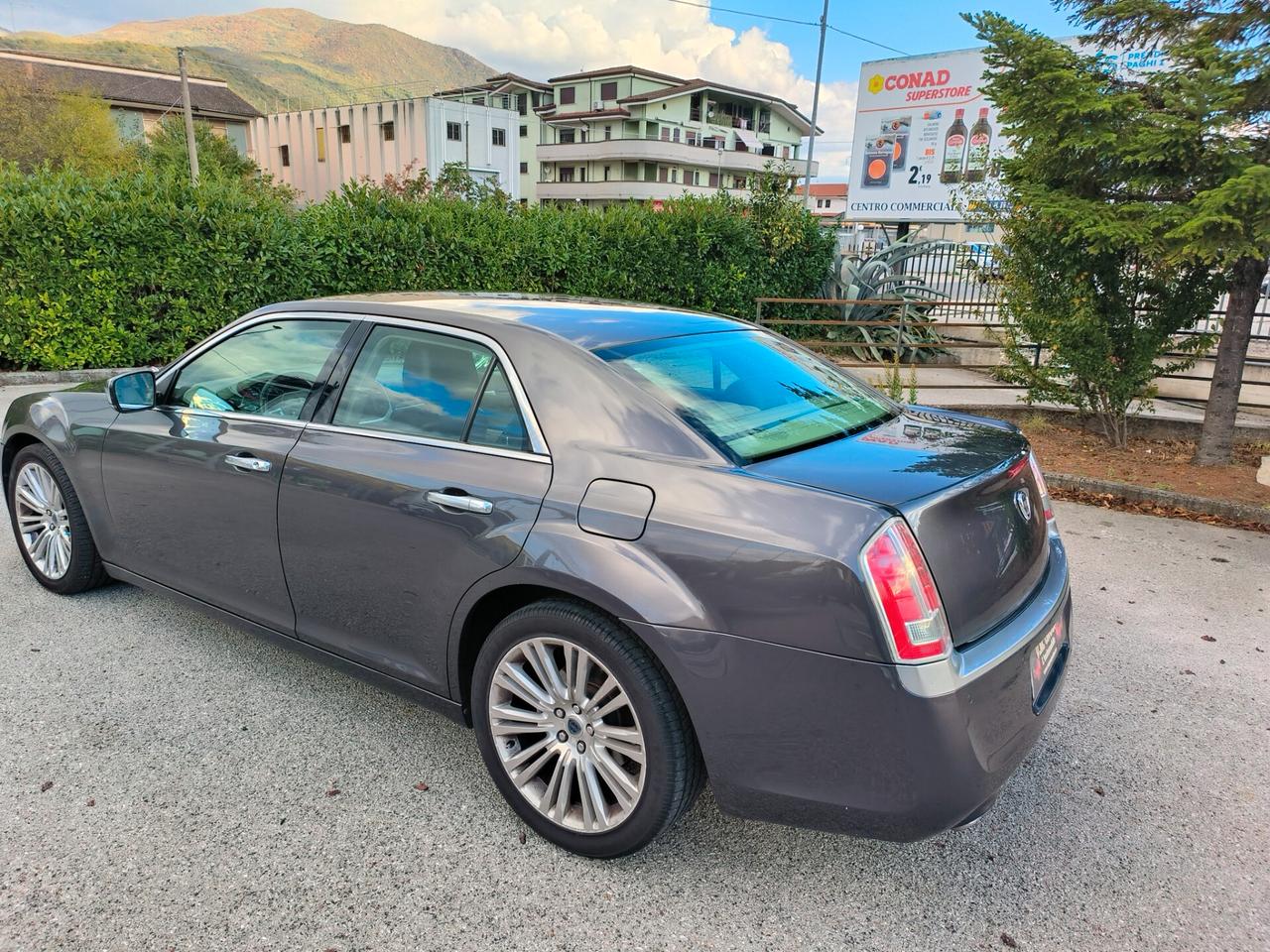 Lancia Thema 3.0 V6 Multijet II 239 CV Platinum