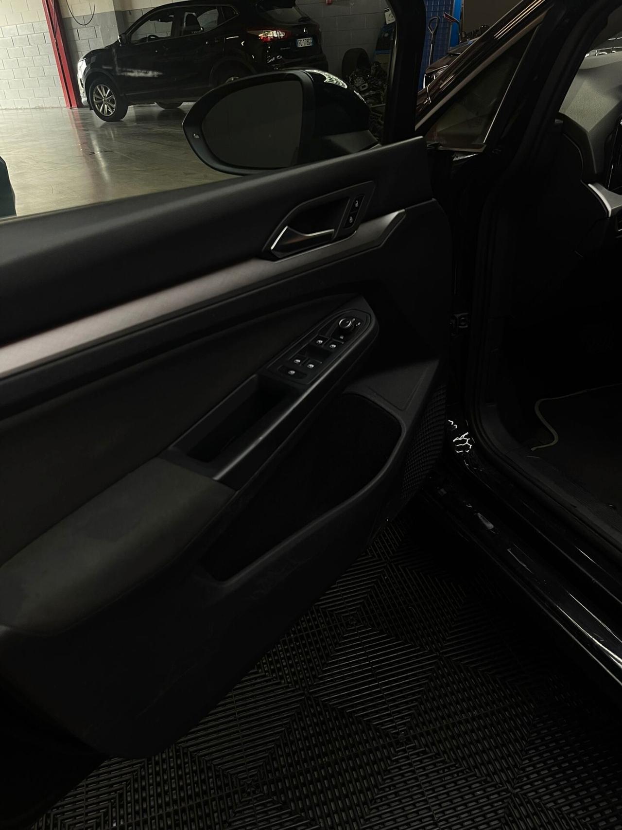 Volkswagen Golf 2.0 TDI DSG 5p. Business BlueMotion Technology