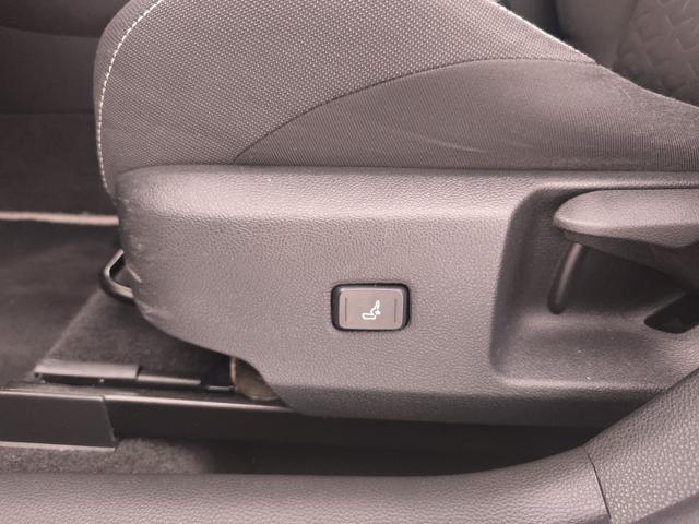 TOYOTA Corolla 1.8h Business cvt