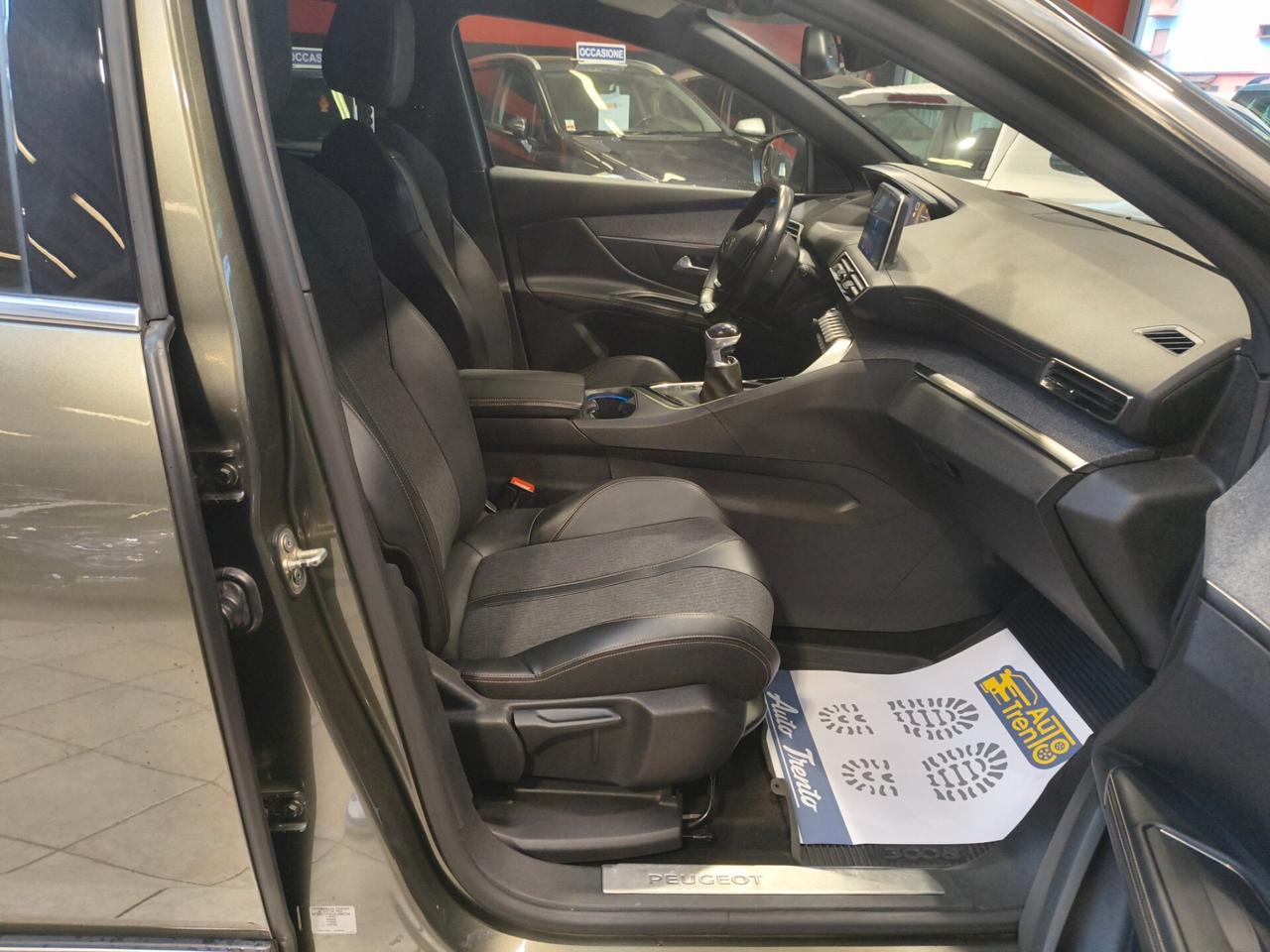 Peugeot 5008 BlueHDi 130 S&S EAT8 GT Line 7 posti