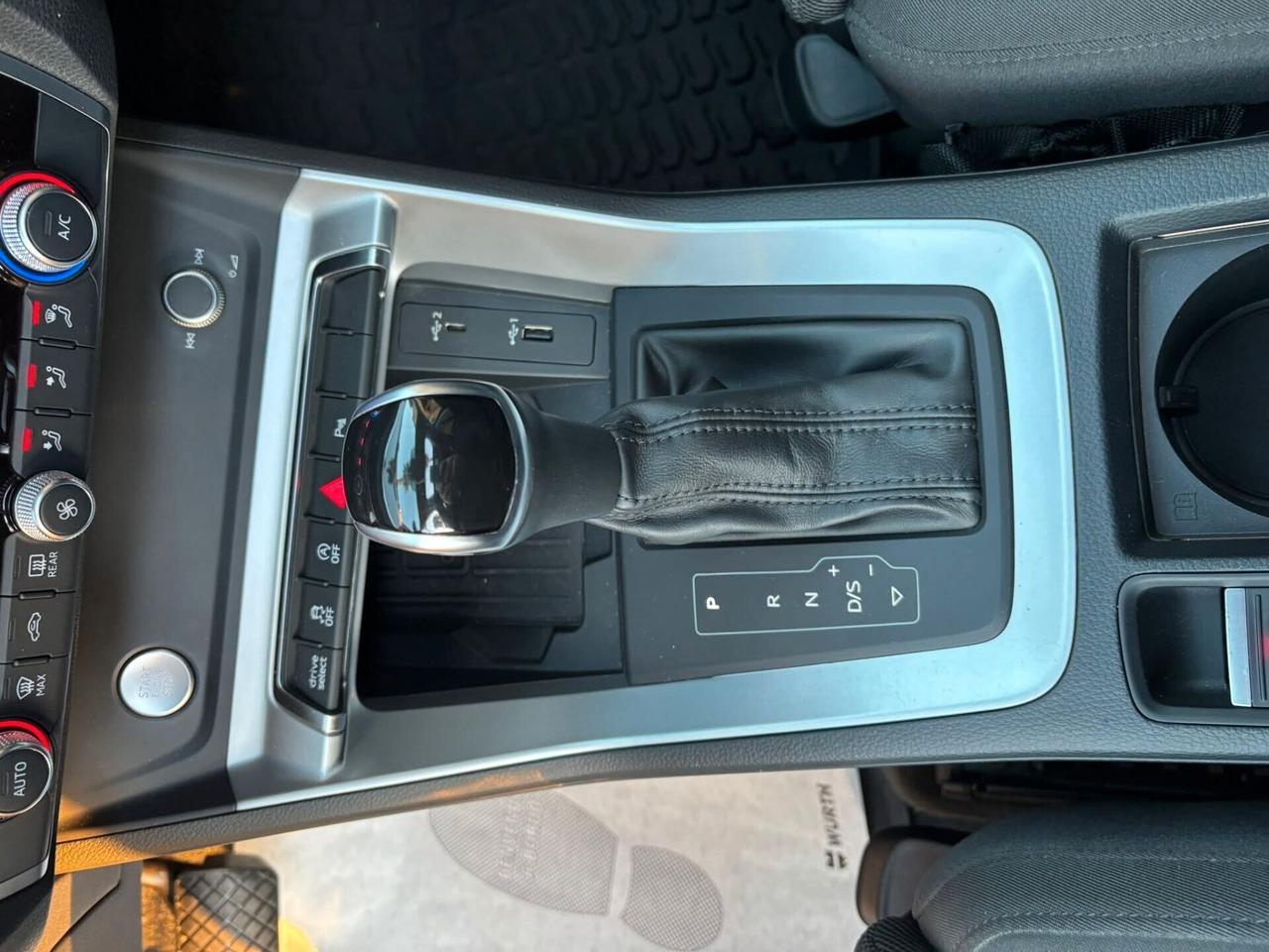 Audi Q3 SPB 35 TDI S tronic line edition//