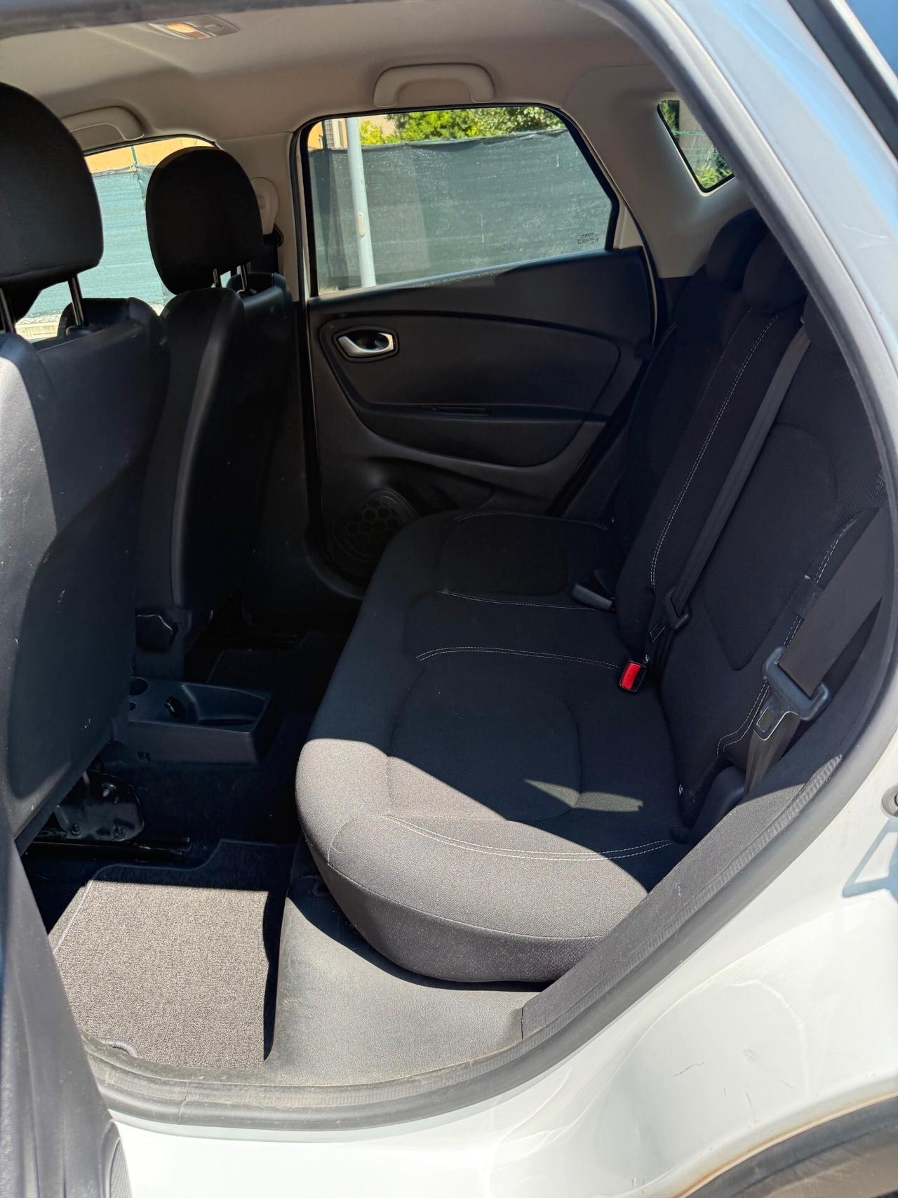 Renault Captur 1.5 dci - NEOPATENTATI - 12 MESI DI GARANZIA -