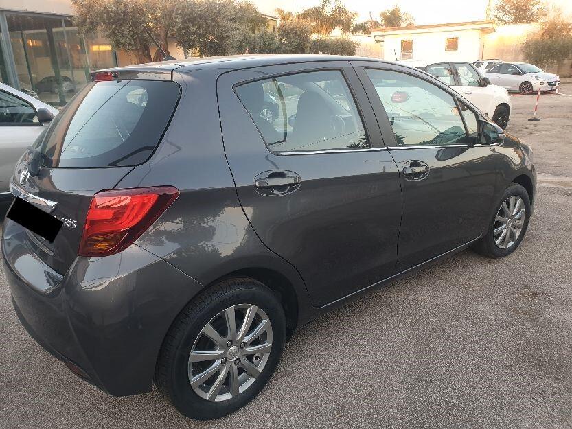 Toyota Yaris 1.0 5 porte Active