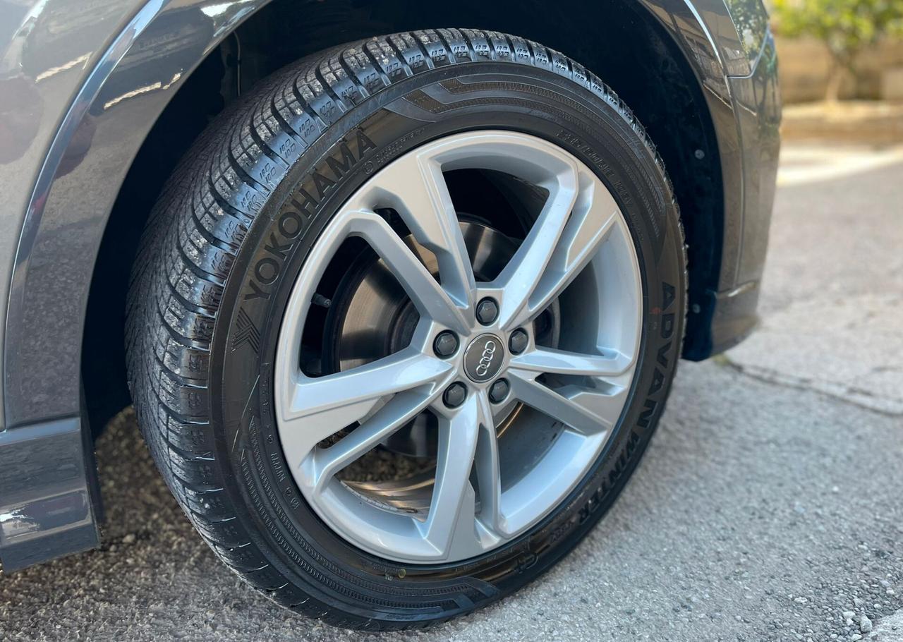 Audi Q3 35 TDI quattro S-line edition Gancio