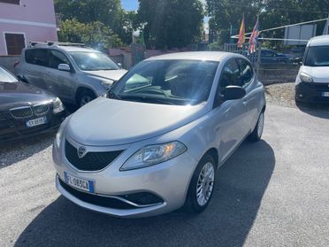 Lancia Ypsilon 1.2 69 CV 5 porte Gold