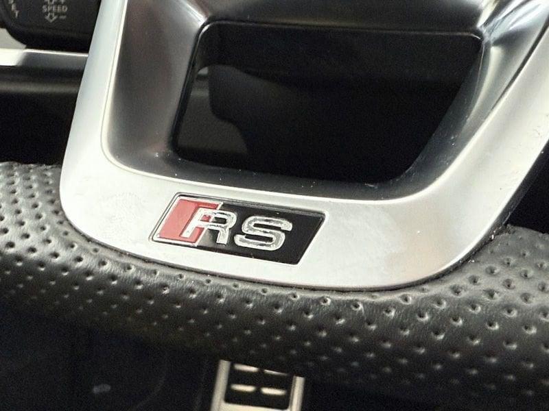 Audi Q3 RS Q3 quattro S tronic