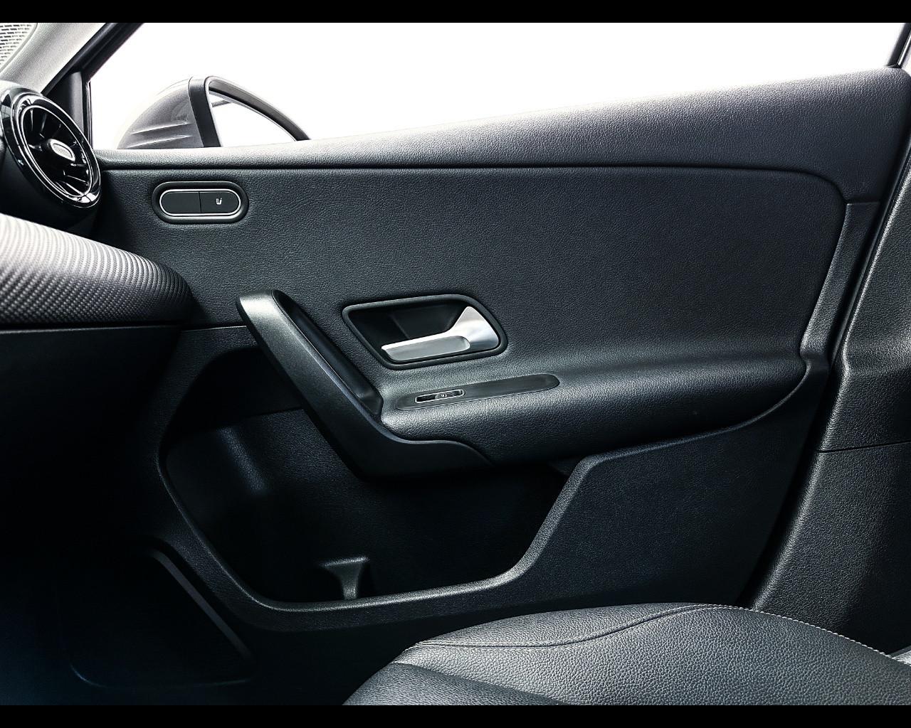 Mercedes-Benz Classe A (W176) - A 180 CDI Automatic Premium