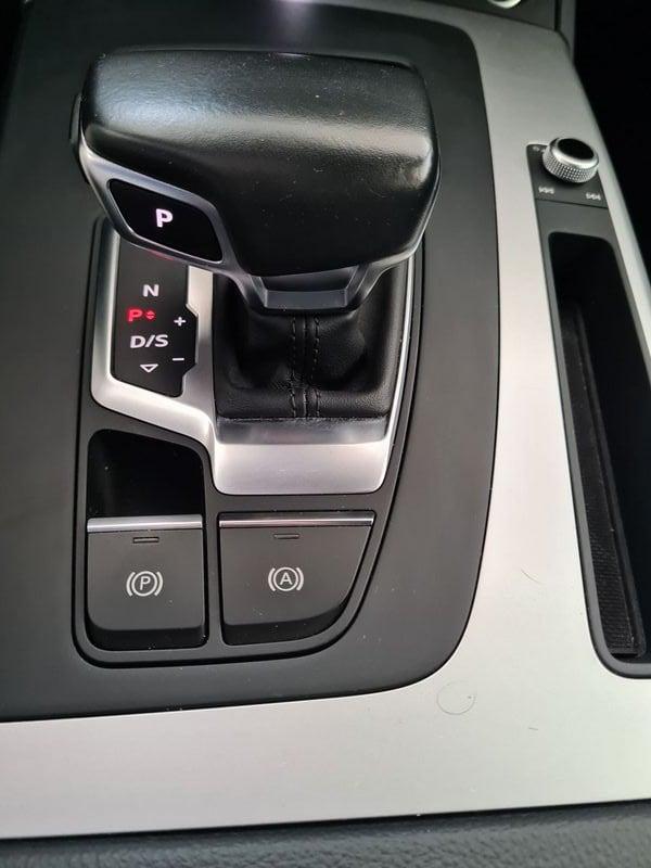 Audi Q5 Q5 35 2.0 tdi mhev 12V S line s-tronic
