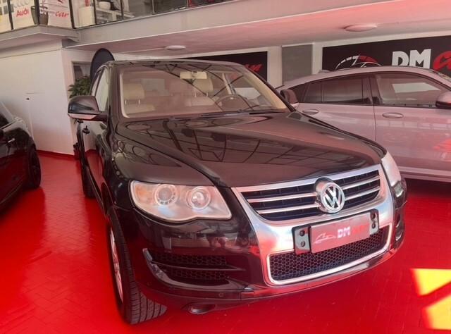 VOLKSWAGEN TOUAREG EXCLUSIVE 2.5 4X4 TDI RS PELLE TOTALE CERCHI DA 18