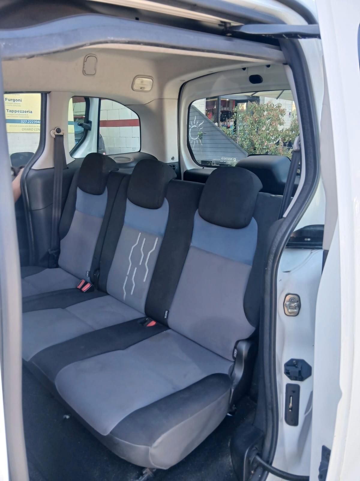 Peugeot Partner Tepee 1.6 HDi 115CV Active