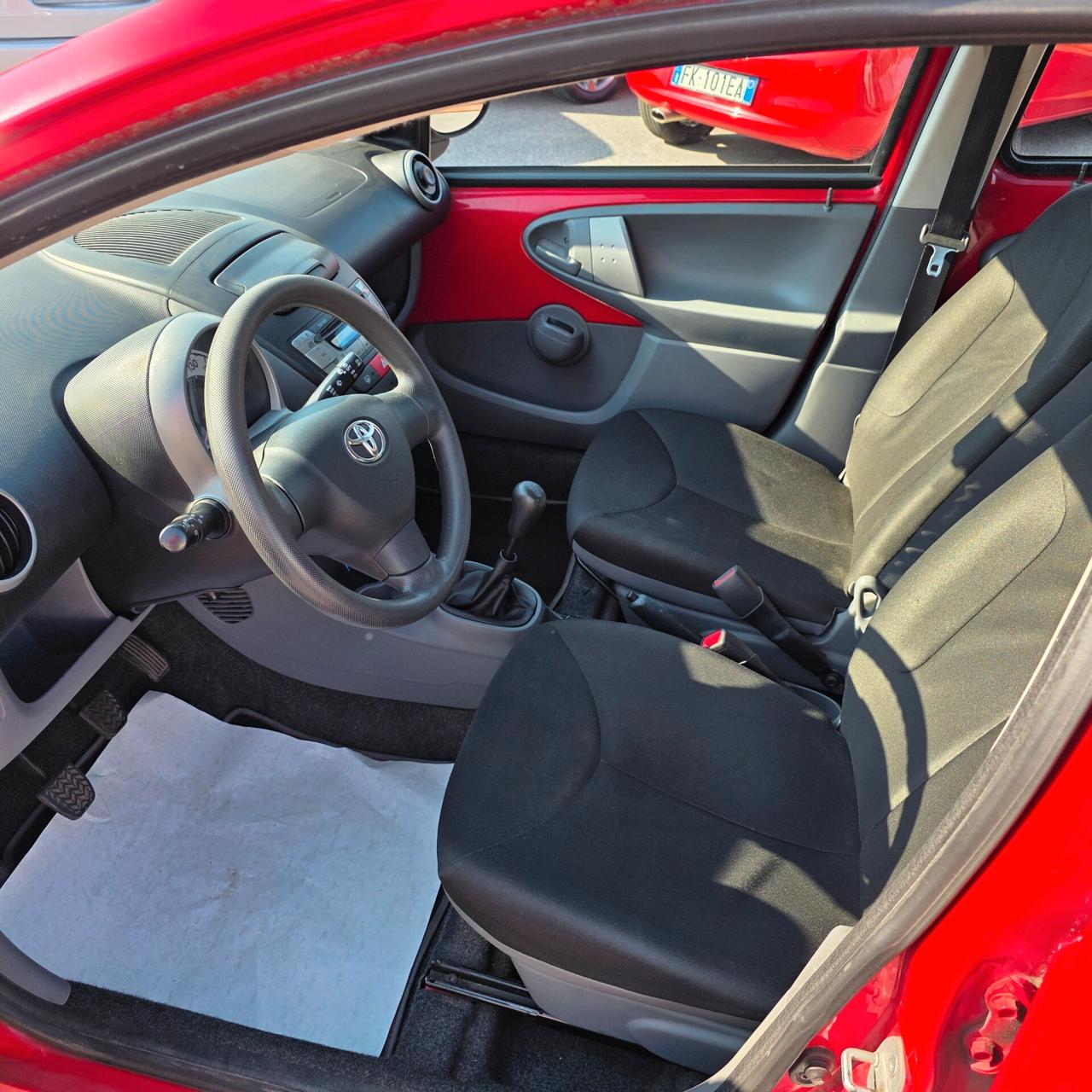 Toyota Aygo 1.0 12V VVT-i 5 porte Sol Connect