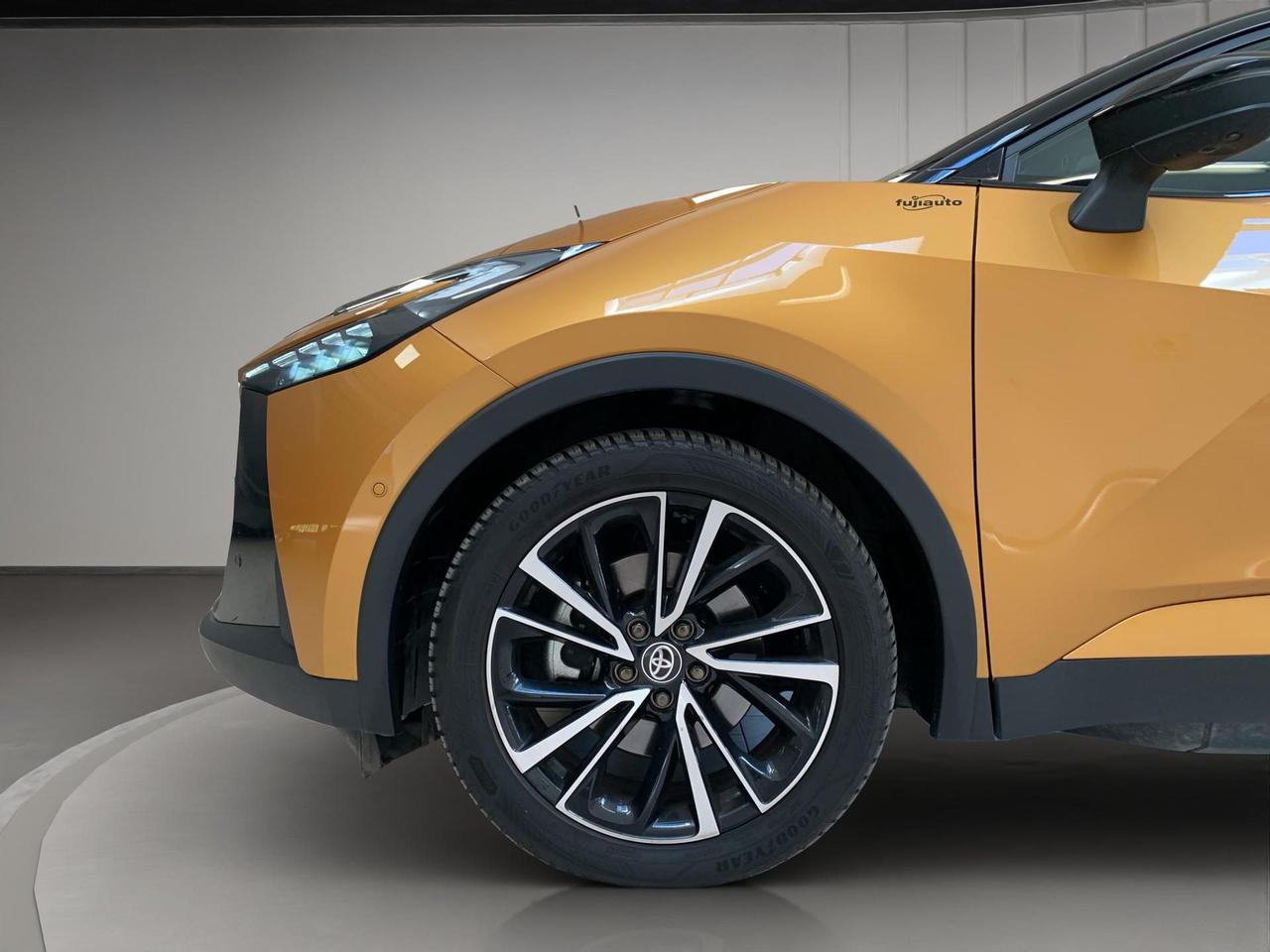 Toyota C-HR 2.0 phev Lounge Premiere fwd e-cvt
