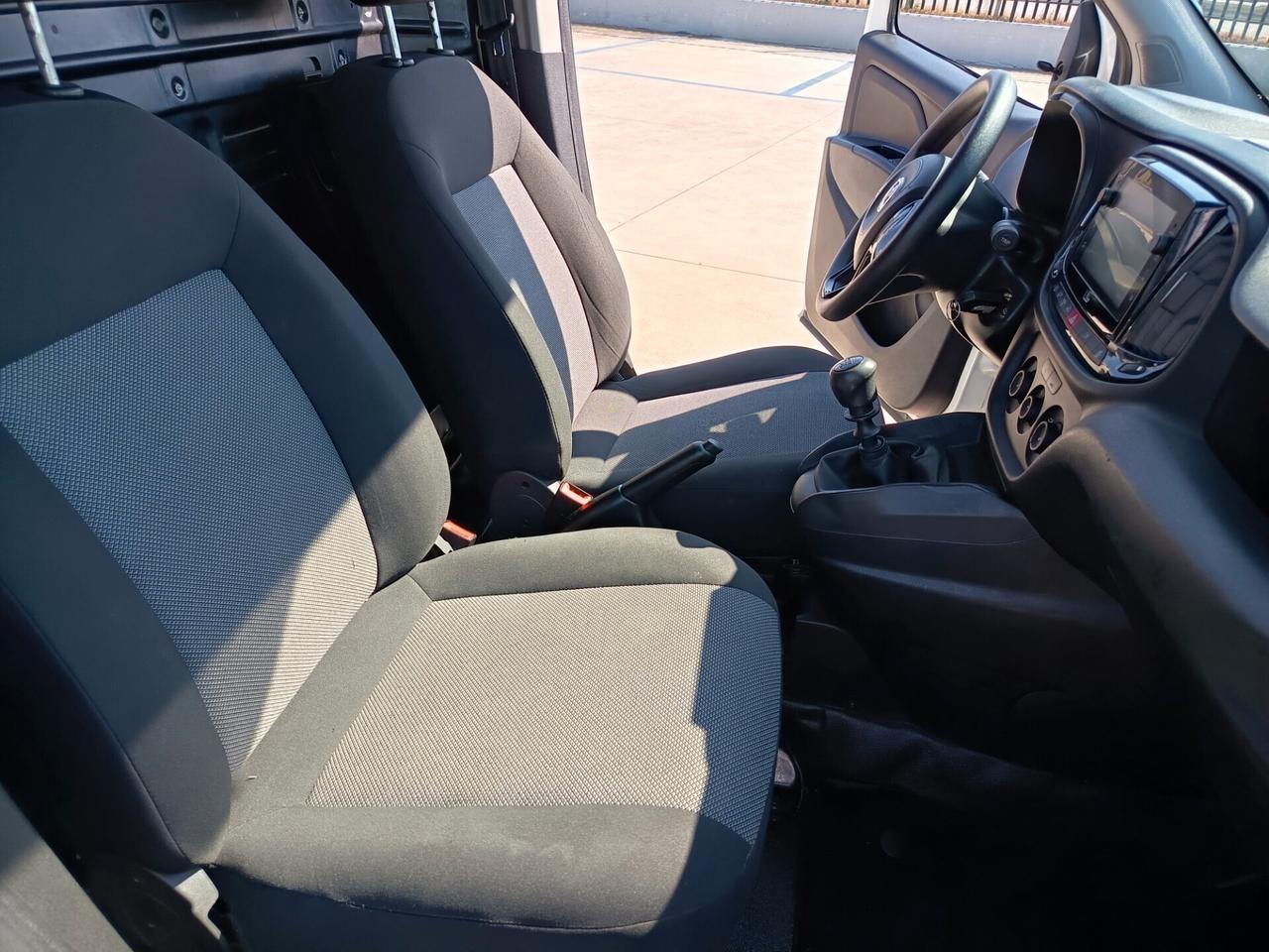 Fiat Doblo 1,6 diesel anno 2022 km 57,000.