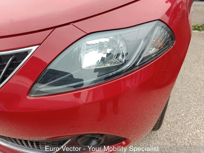 Lancia Ypsilon 1.0 FireFly 5 porte S&S Hybryd Gold