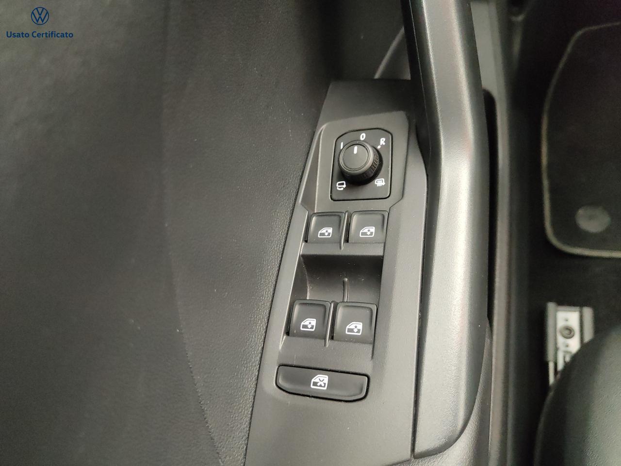 VOLKSWAGEN T-Cross - T-Cross 1.0 TSI Life
