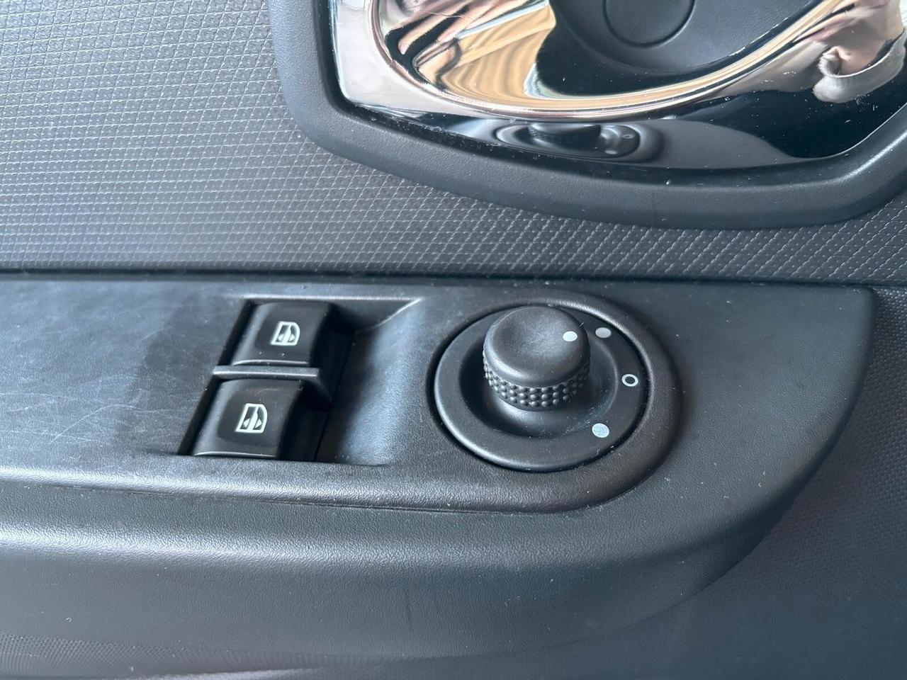 Renault Clio 1.2 75CV 5 porte Live